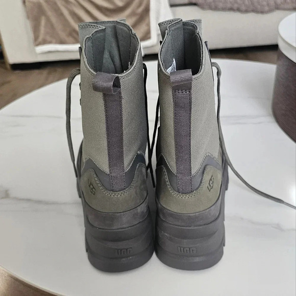 New ugg Lug Moss Green Women’s Combat Boots. ,Size 9 Heel Height 2 1⁄2 in - Picture 4 of 7